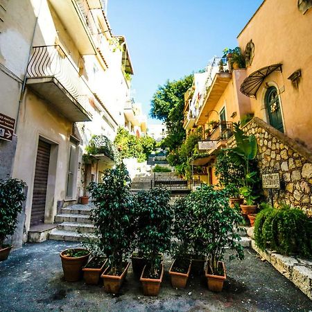 Апартаменти Il Gelsomino Taormina Center Екстер'єр фото