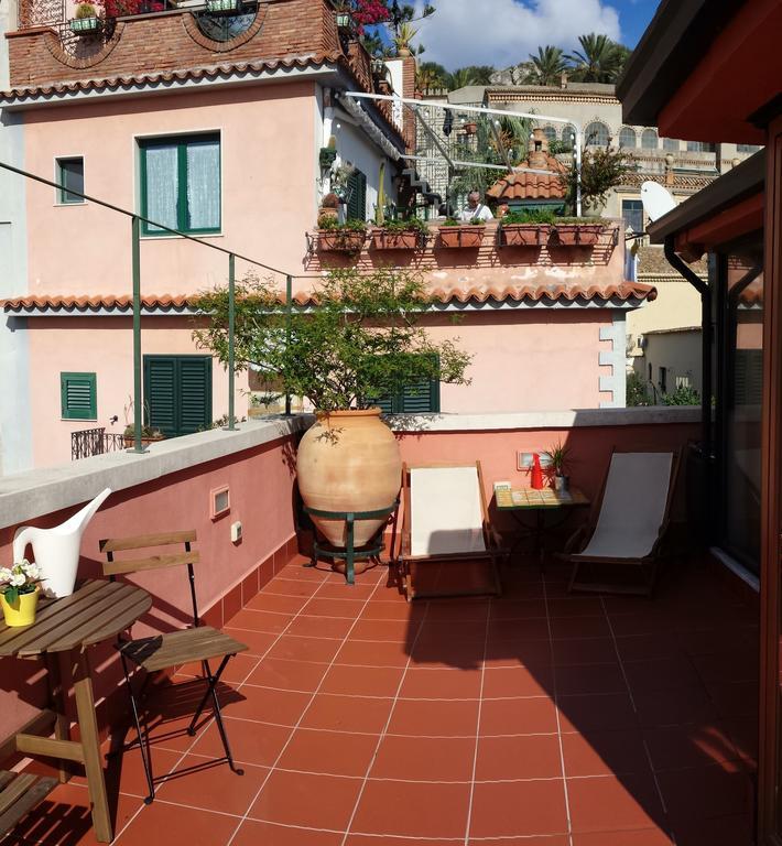Апартаменти Il Gelsomino Taormina Center Номер фото