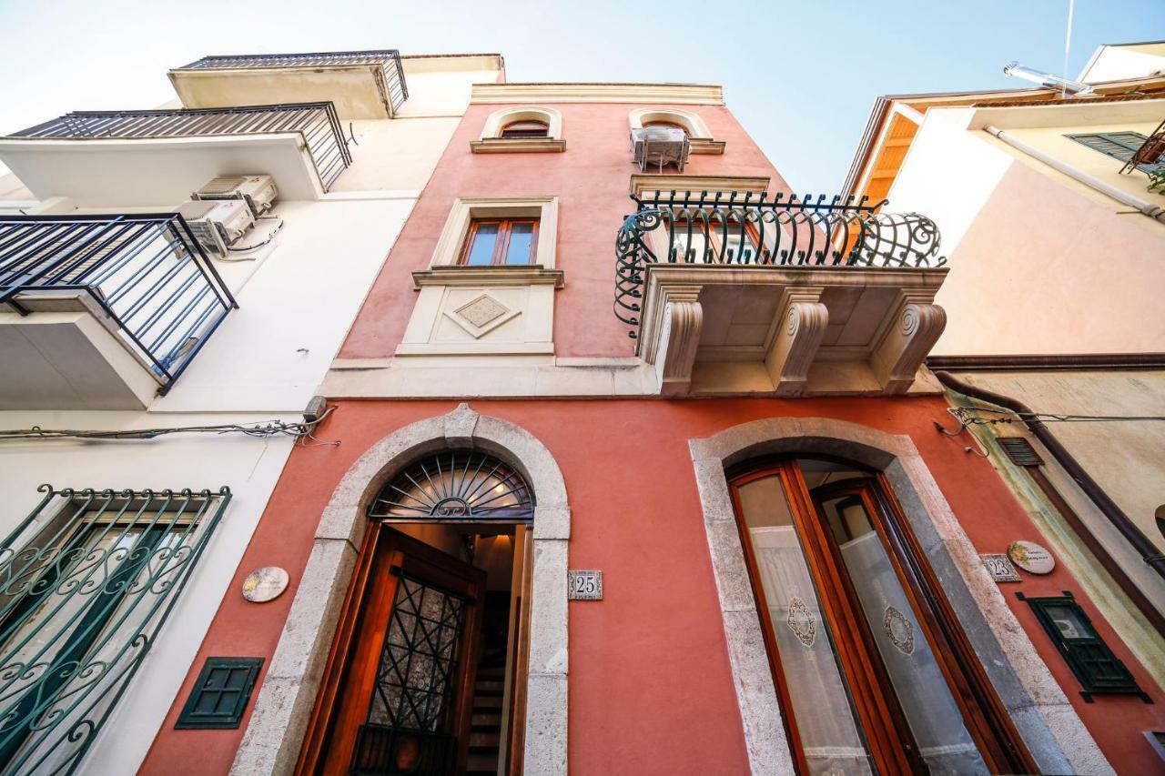 Апартаменти Il Gelsomino Taormina Center Екстер'єр фото